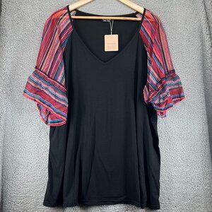 NWT BloomChic V-Neck Colorful Sleeves T-shirt Blouse size 18-20